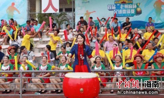 爆操白丝美女